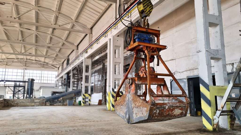 Industrial plant dismantling